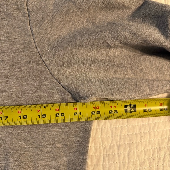 Travis Matthew Men’s Cloud Gray Hoodie Sweatshirt Large - Picture 5 of 6